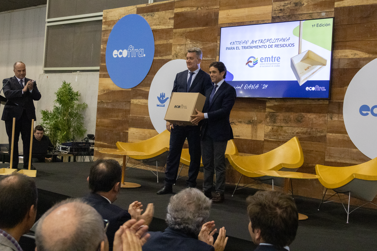 Vicepresident de l'EMTRE Carlos Mundina i el Conseller Vicente Martínez